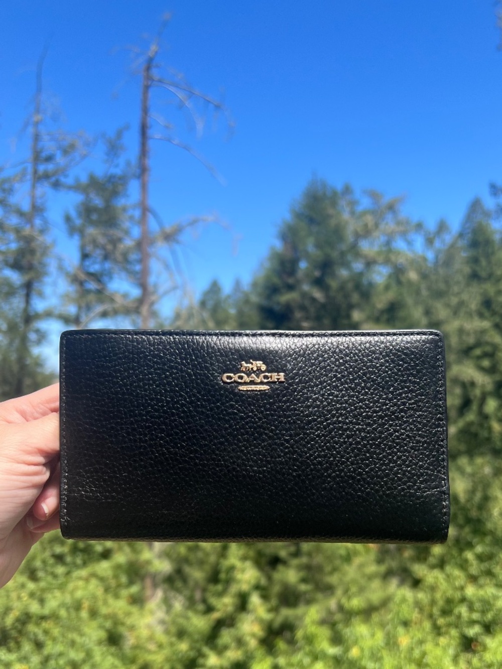 COACH Bifold Black Pebble Leather Wallet with Gold Hardware AUTHENTIC
